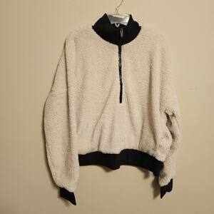 Fabletics Dream Polar Fleece Pullover Ivory and Black Medium Half Zip